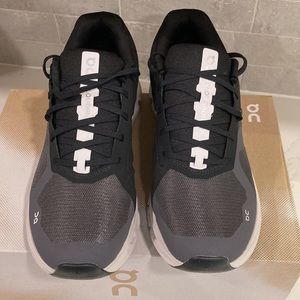 COPY - On Cloud Men’s Cloudrunner 10.5 wide new in box